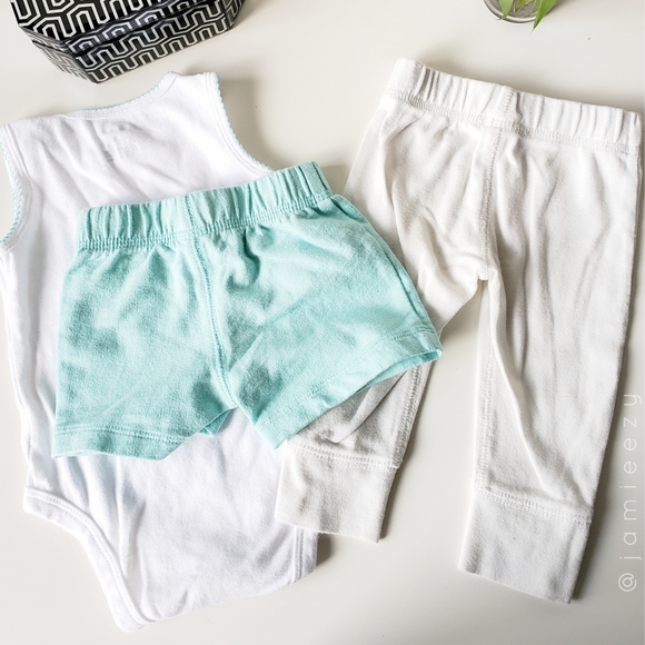 Carter's | Set of 3 - Matching Casual Pieces - Picture 3 of 4